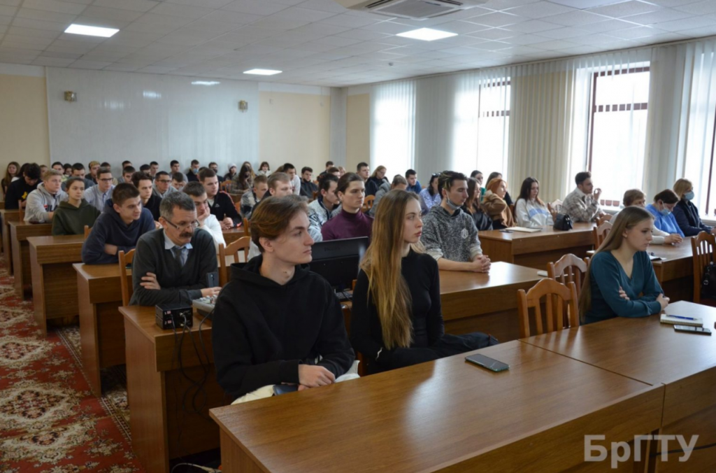 Opera Снимок_2022-01-21_145423_news.bstu.by.png